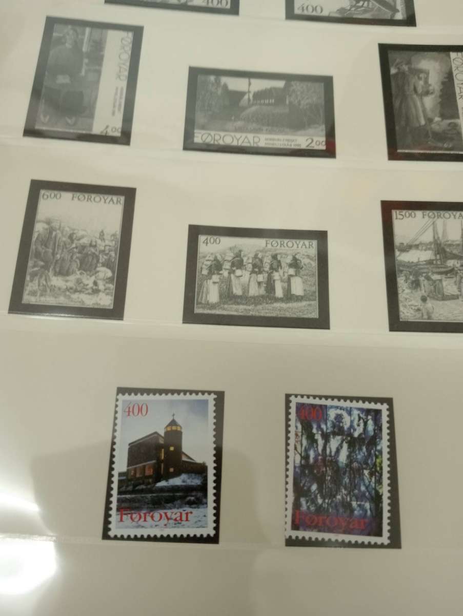 EXPENSIVE LINDNER STAINLESS STEEL ALBUM FOROYAR  MOSTLY EMPTY SOME SETS UMM-many pages