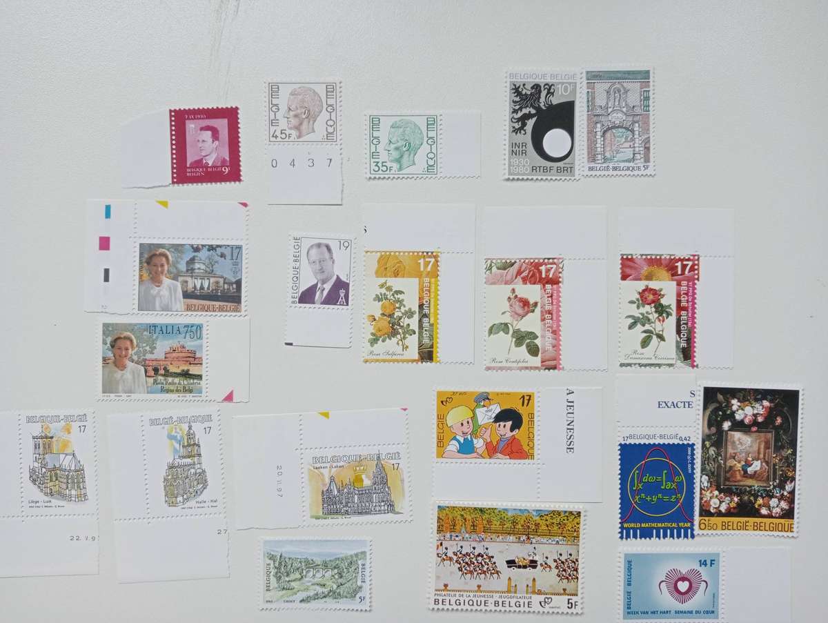 BELGIUM-VERY SCARCE  500 GBP     MODERN 2001/3 SETS MINI SHEETS AND MORE ALL UMM-DRAG DOWN MANY LOTS