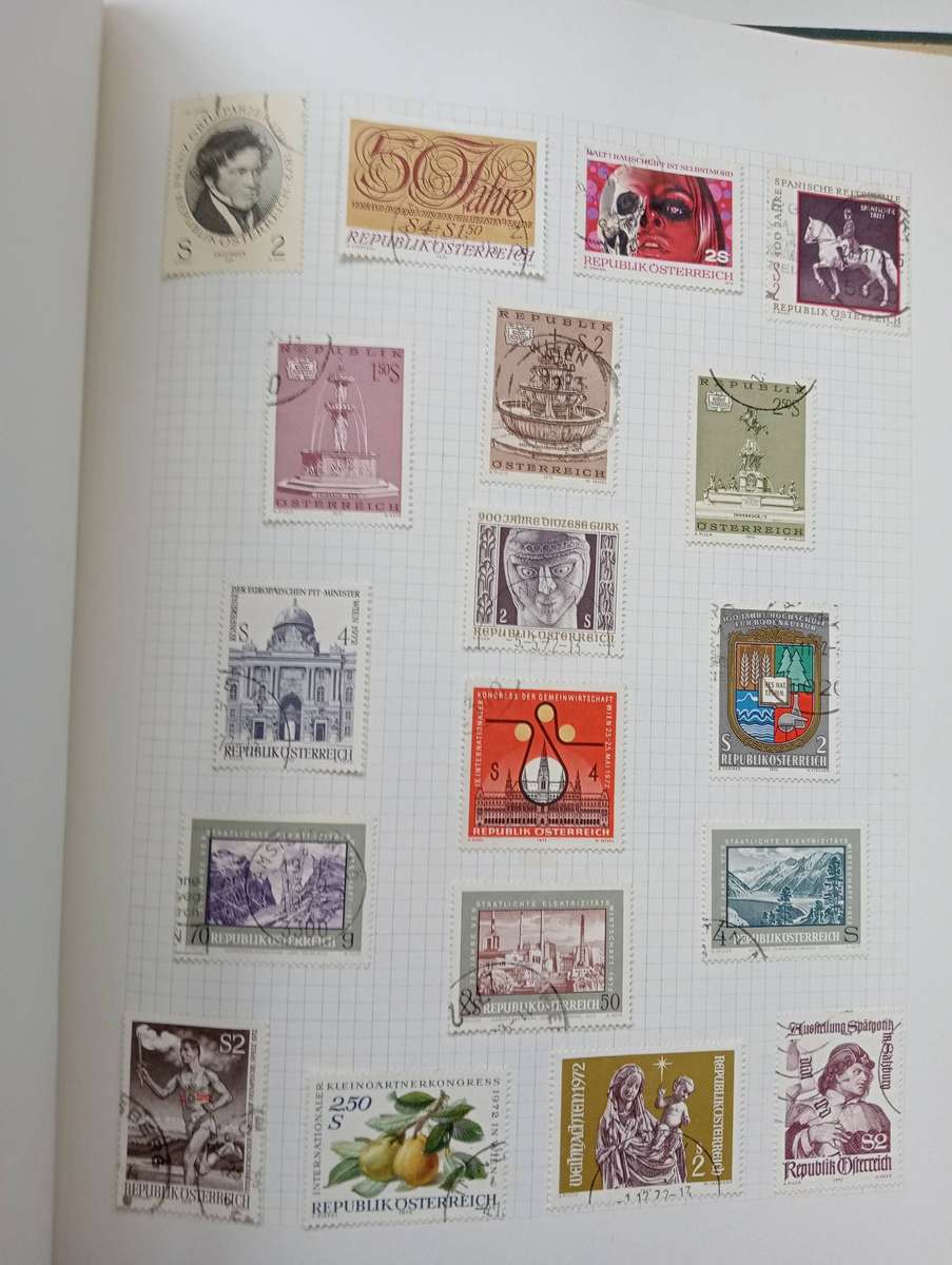 AUSTRIA-VALUABLE RUN-mini sheets included-must scroll down to see all