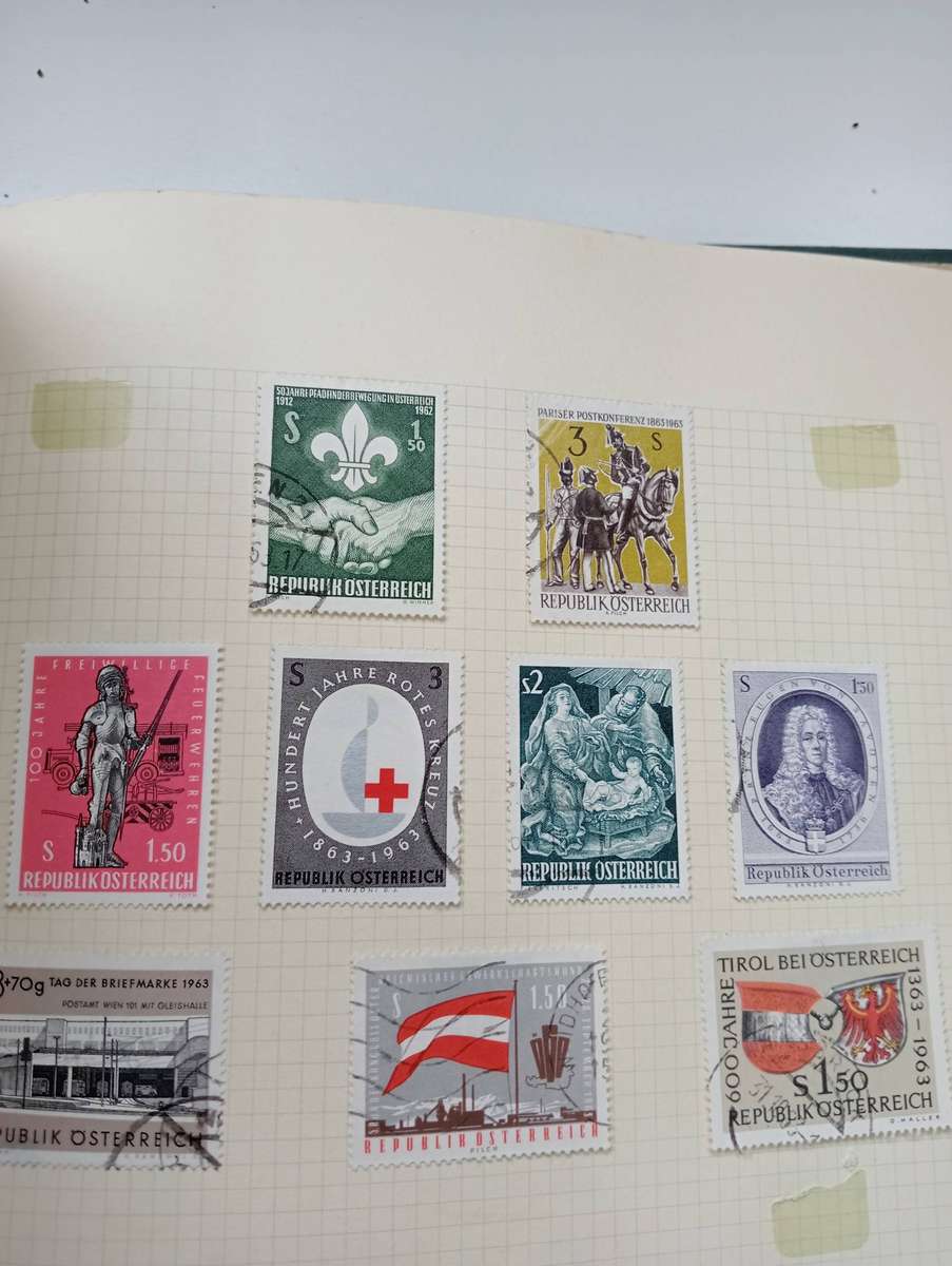 AUSTRIA-VALUABLE RUN-mini sheets included-must scroll down to see all