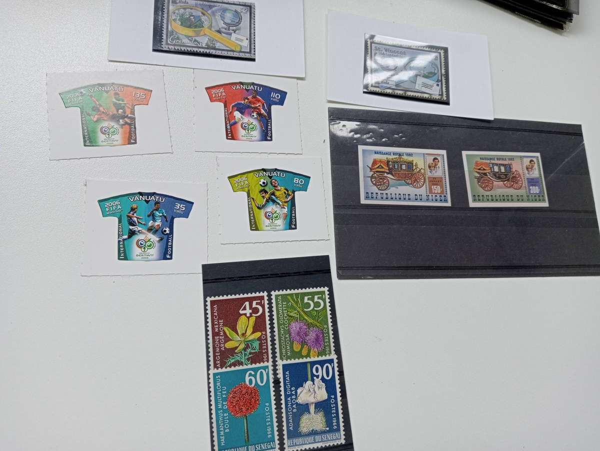 SCARCE GROUP OF UMM IMPERFS etc