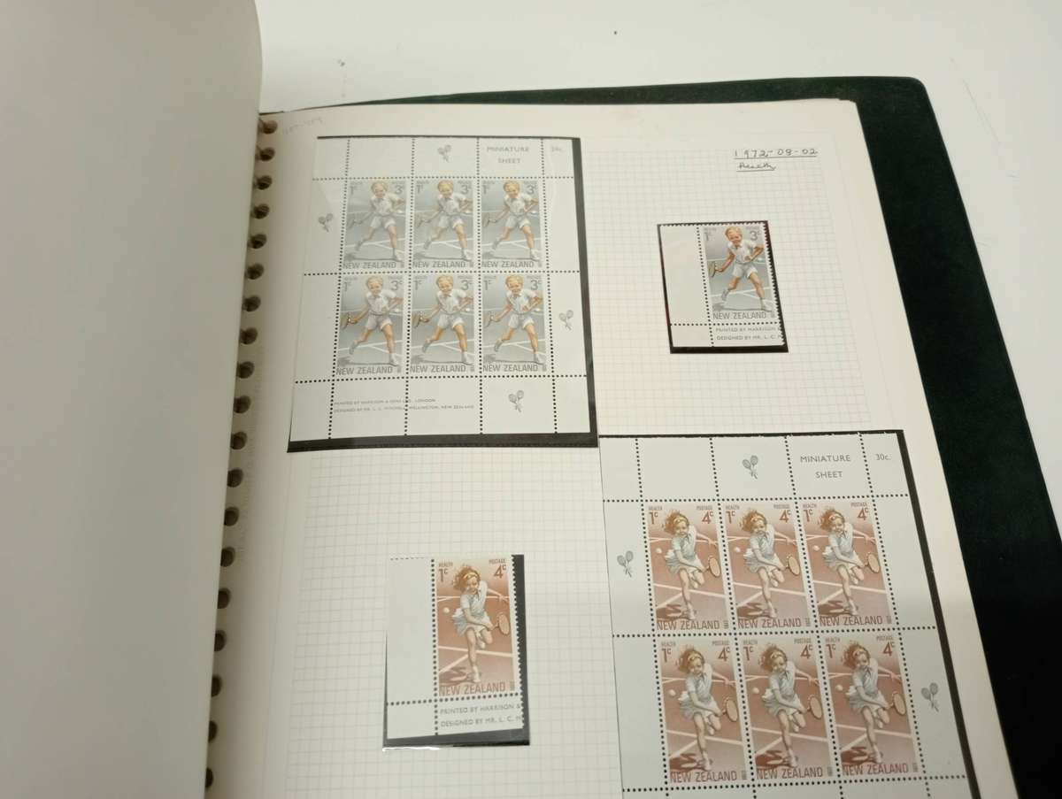 NEW ZEALAND-LOVELY UMM COLLECTION many mini sheets and MORE.NOT NEARLY ALL SHOWN !!