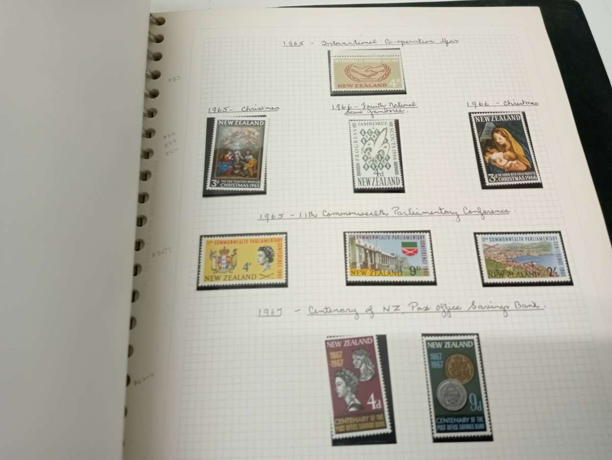 NEW ZEALAND-LOVELY UMM COLLECTION many mini sheets and MORE.NOT NEARLY ALL SHOWN !!