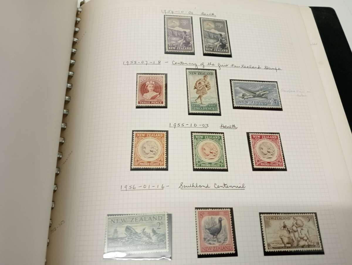 NEW ZEALAND-LOVELY UMM COLLECTION many mini sheets and MORE.NOT NEARLY ALL SHOWN !!