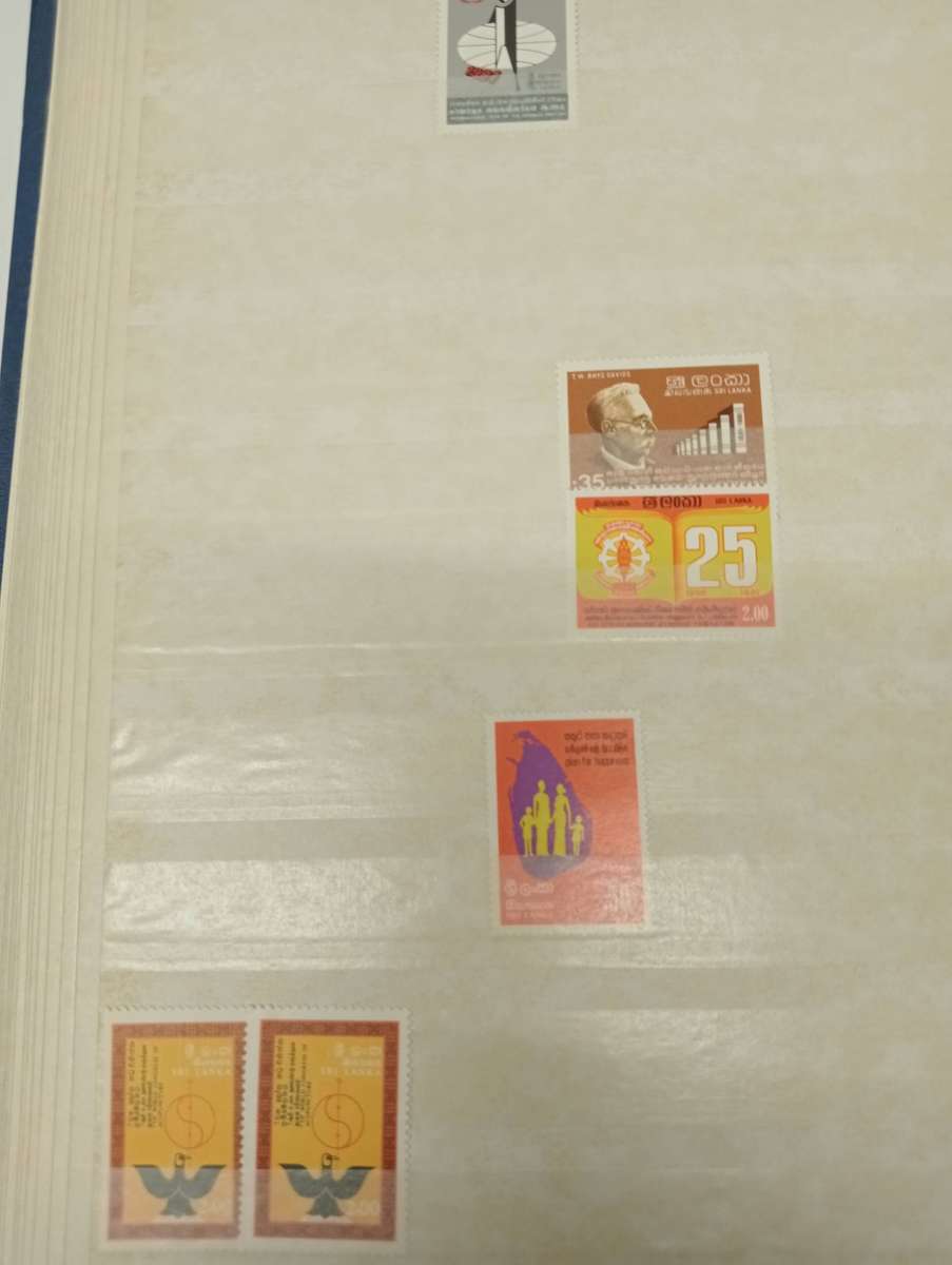 LARGE STOCK BOOK-SRI LANKA-MANY UMM/used ISSUES AND MINI SHEETS