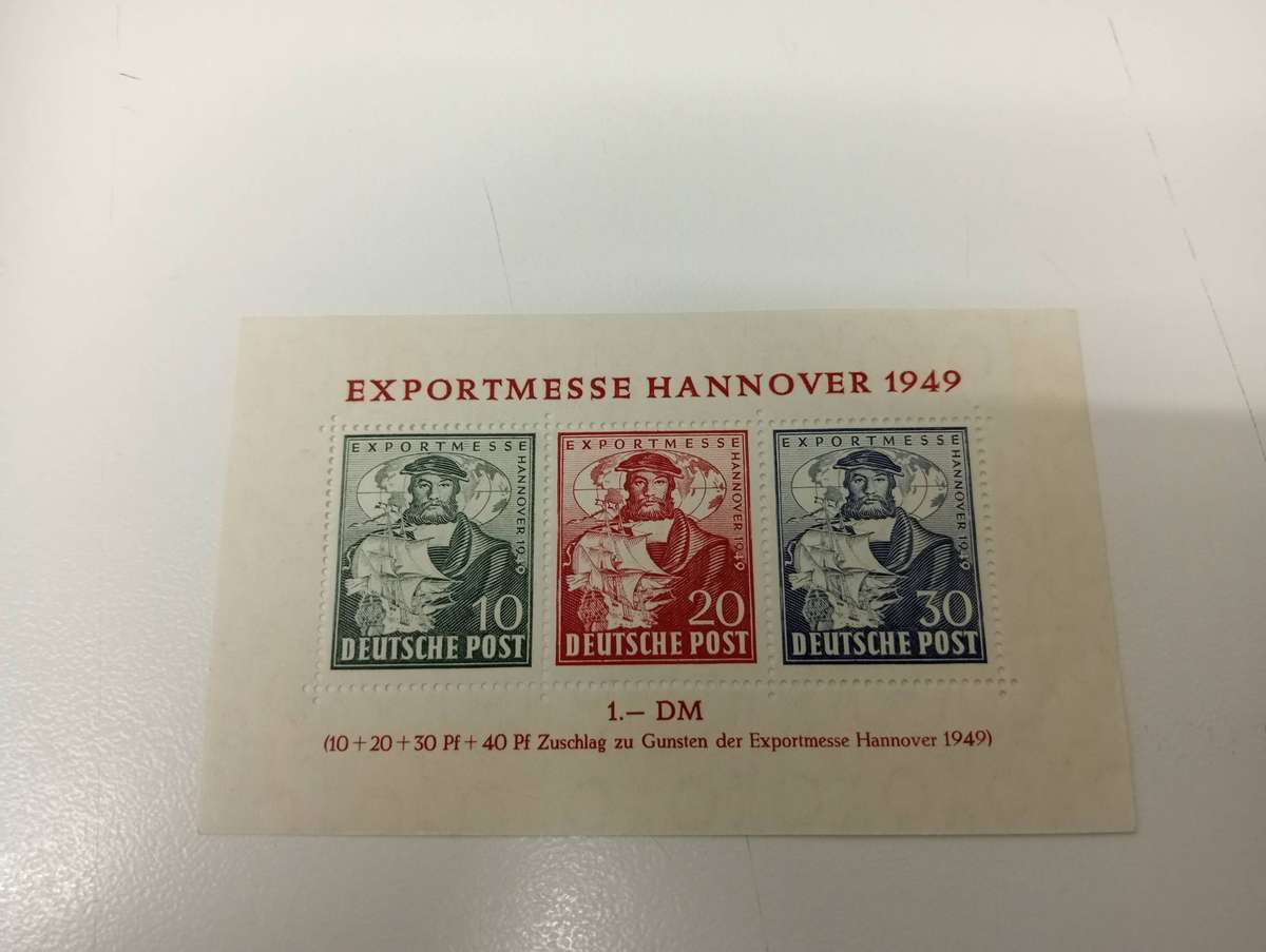 GERMANY-VERY SCARCE  R2830.00  UMM MINI SHEET