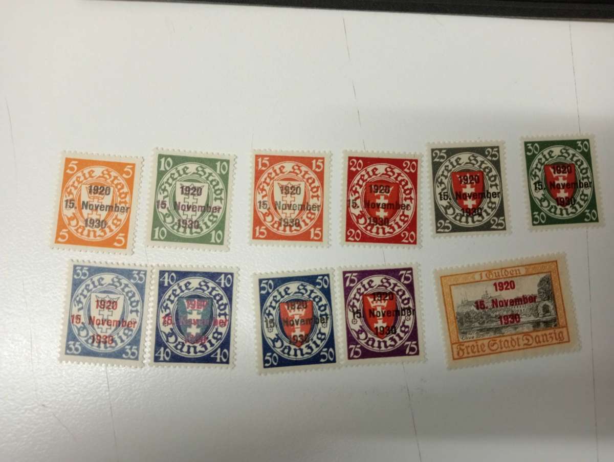 DANZIG-1930 LOVELY  R4040.00   MINT SET-LIGHT H.R.