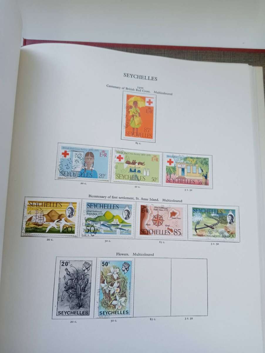 NEW AGE PRE-PRINTED ALBUM "S" COUNTRIES MUST SEE BELOW MANY PAGES