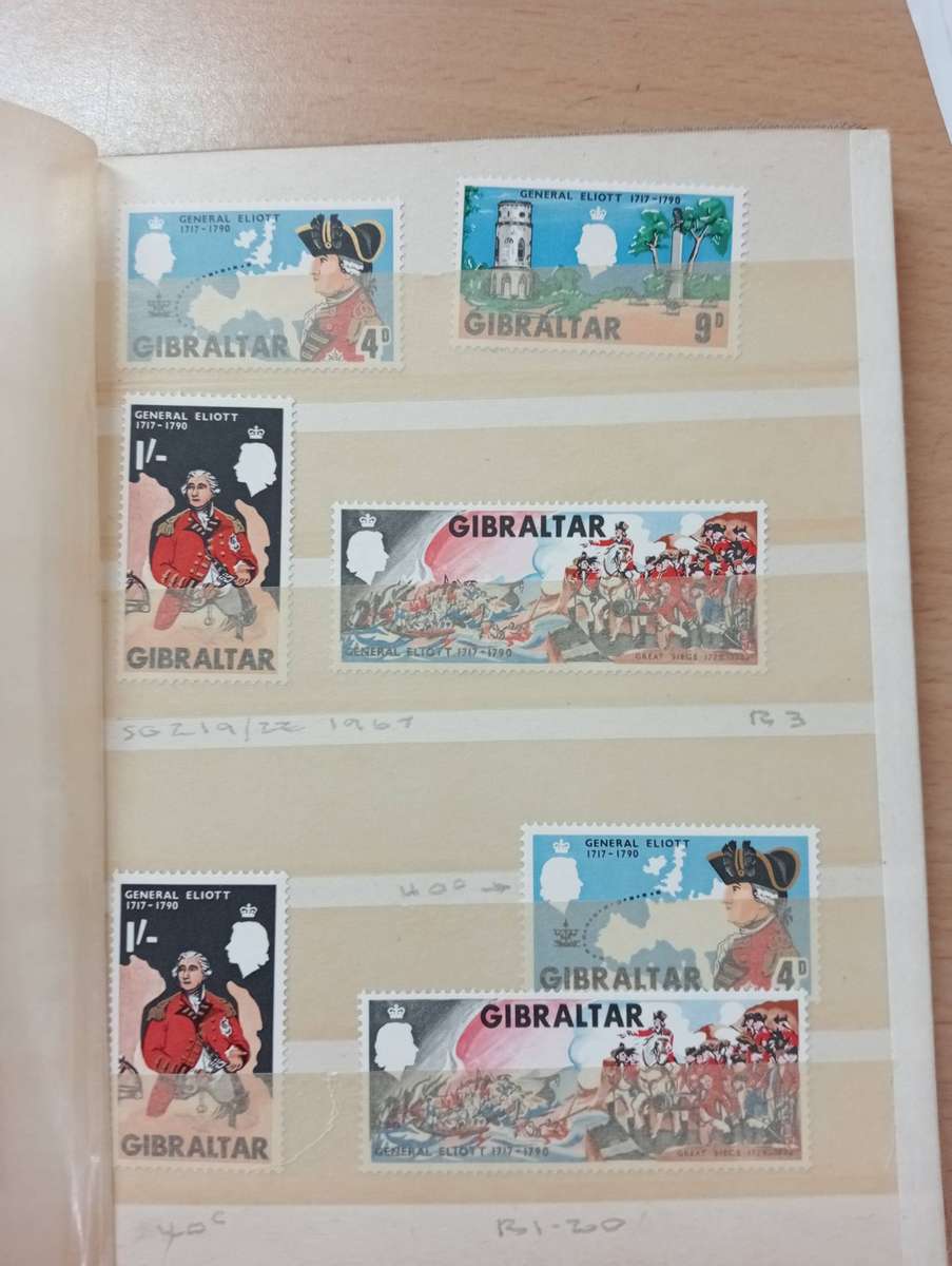 SMALL STOCK BOOK WITH UMM  THEMATIC SETS