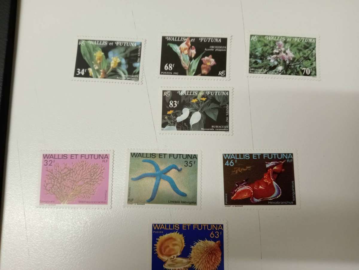 WALLIS ET FUTUNA-VF UMM SETS AIR SET INCLUDED