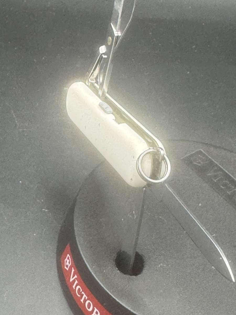 Victorinox Signature