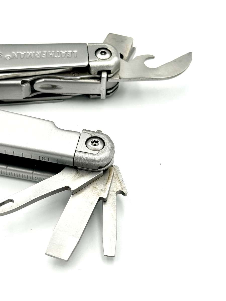 Leatherman Surge