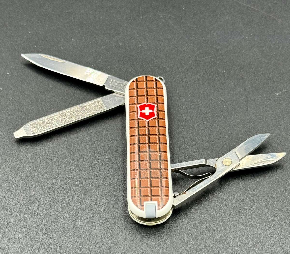 Victorinox Classic SD Swiis Chocolate