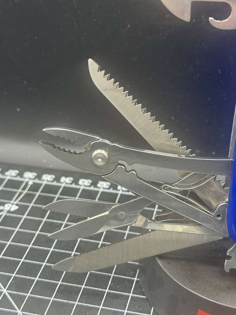 Victorinox Handyman Red 91mm