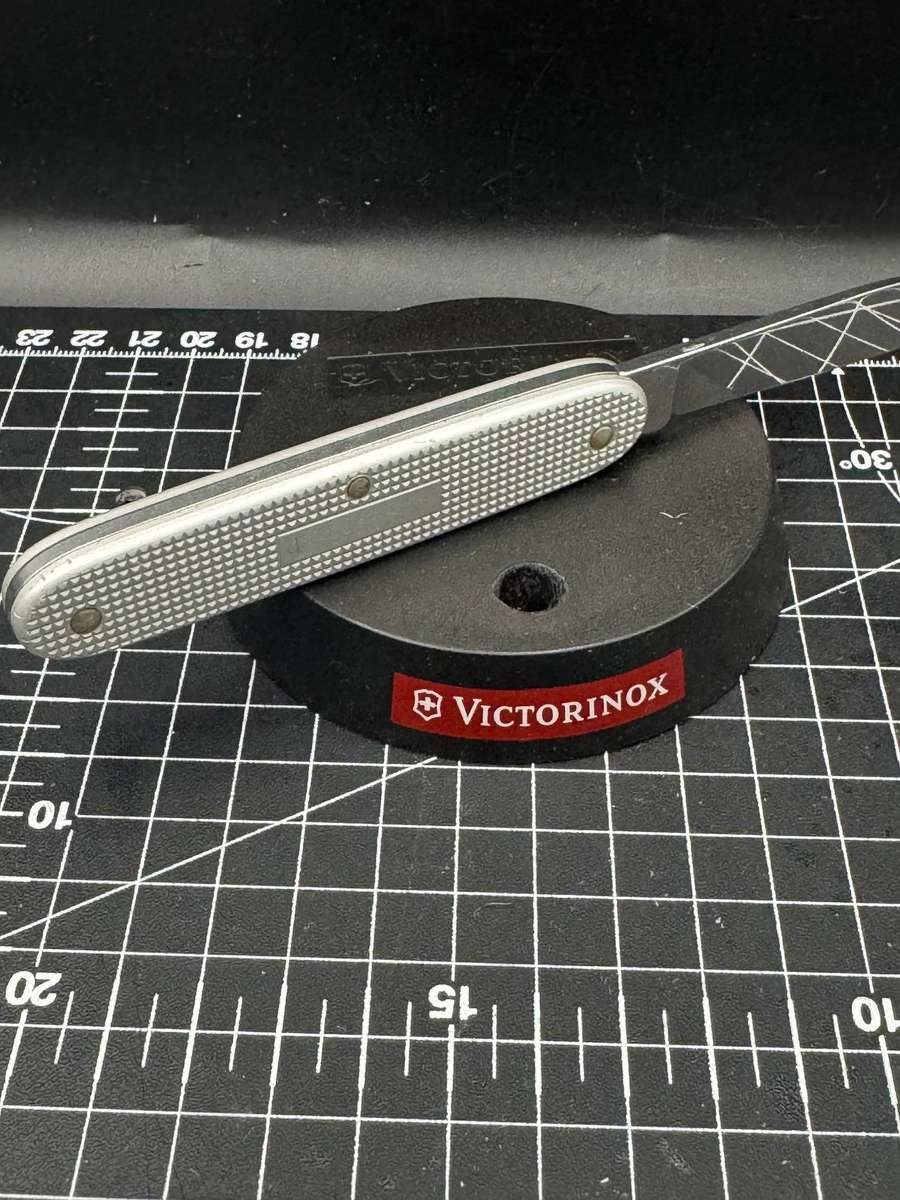 Victorinox Swiss Army 1 Single Blade Alox Silver 93mm