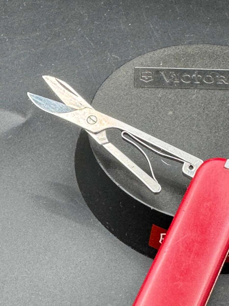 Victorinox Ambassador 74mm ( discontinued model )