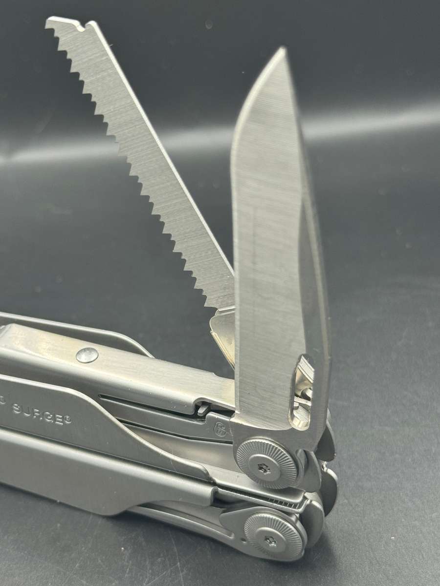 Leatherman Surge