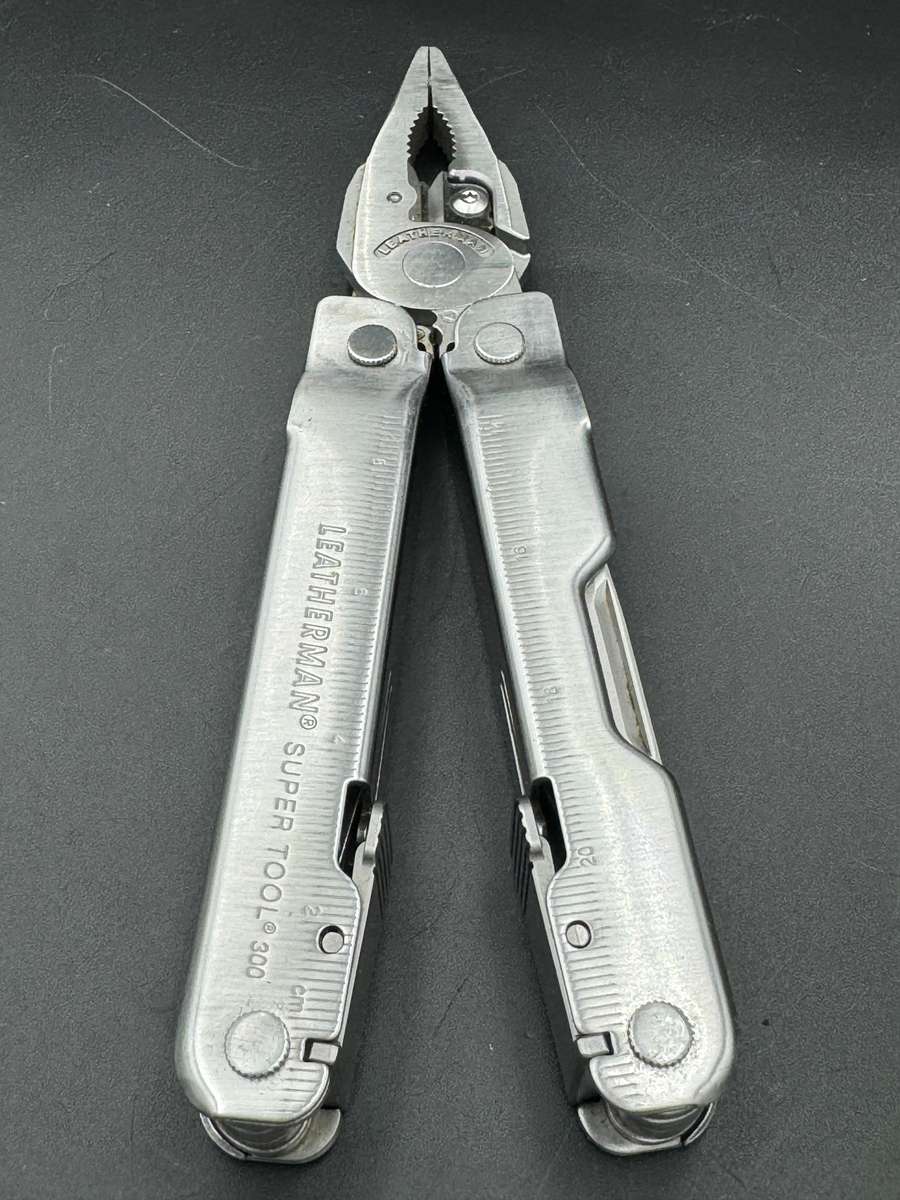 Leatherman Supertool 300
