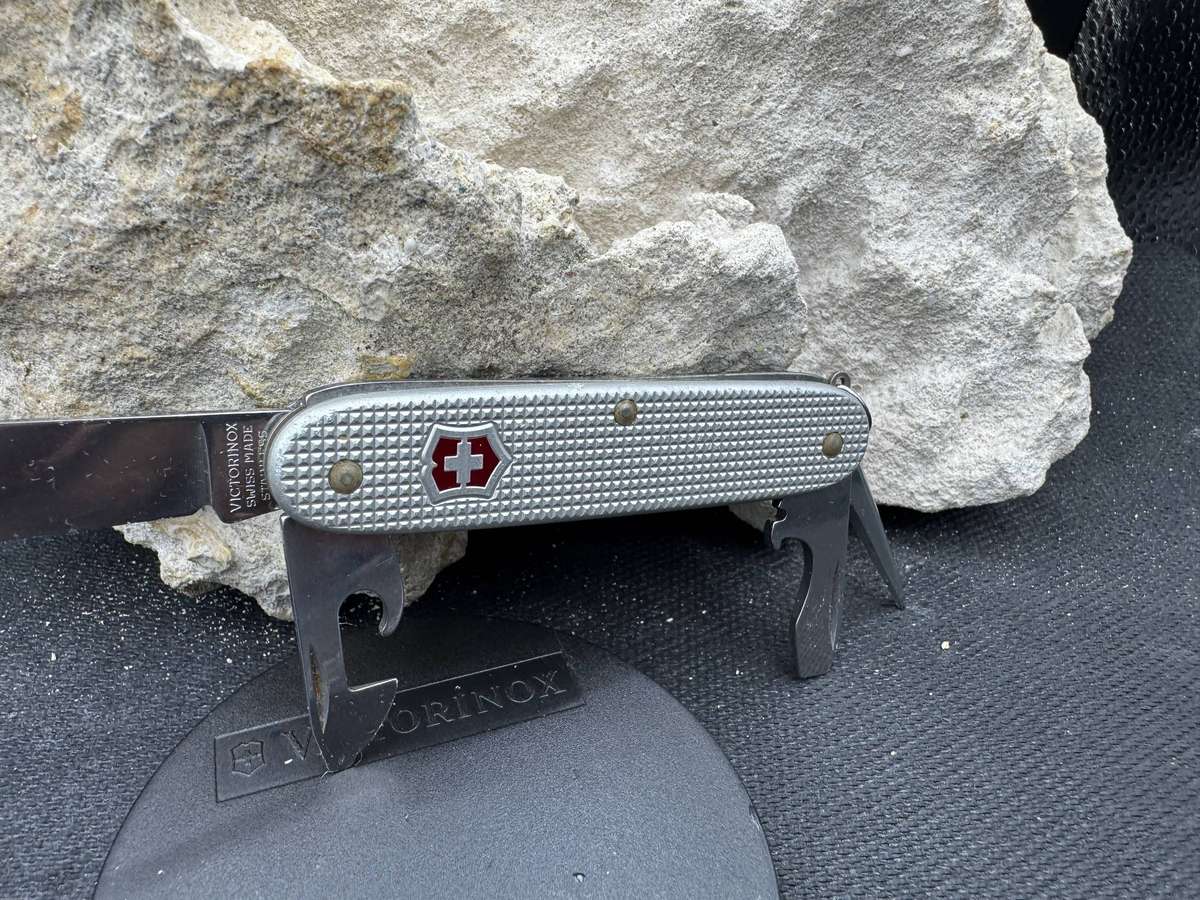 Victorinox Pioneer Alox