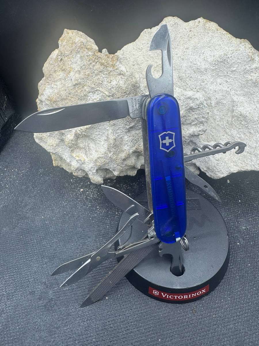 Victorinox Mountaineer Red 91mm