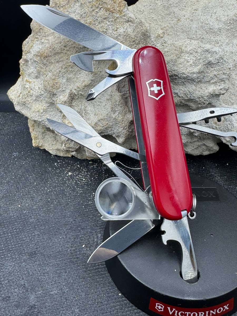 Victorinox Explorer  Red 91mm