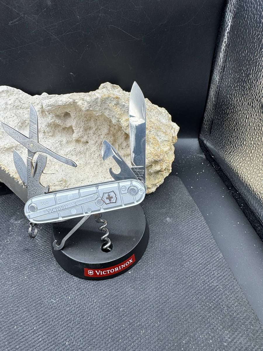 Victorinox Huntsman Silvertech
