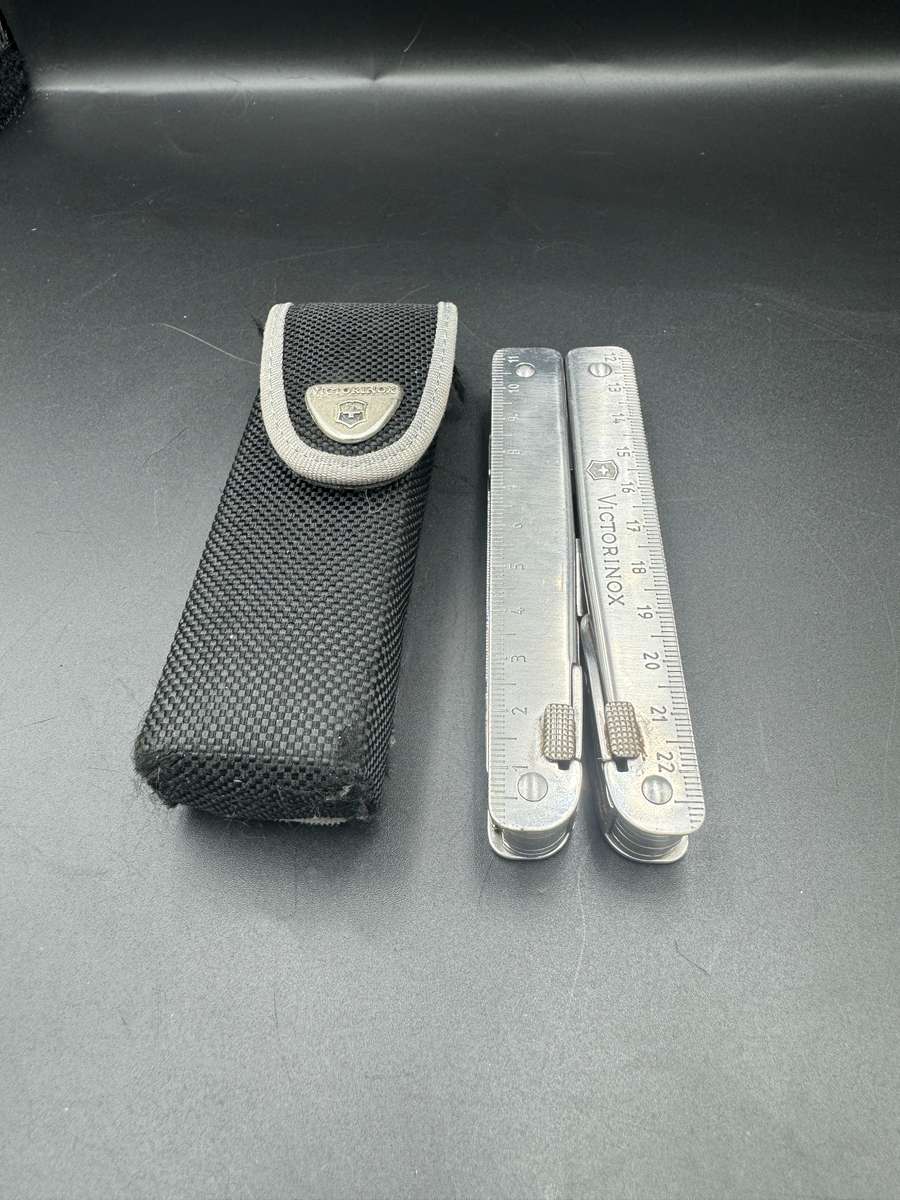 Victorinox Multitool