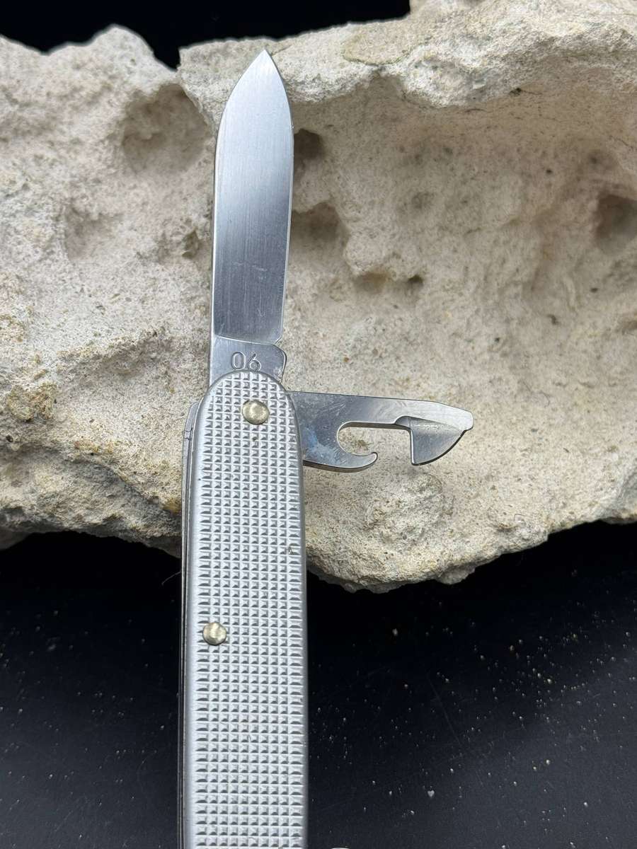 Victorinox Soldier 2006