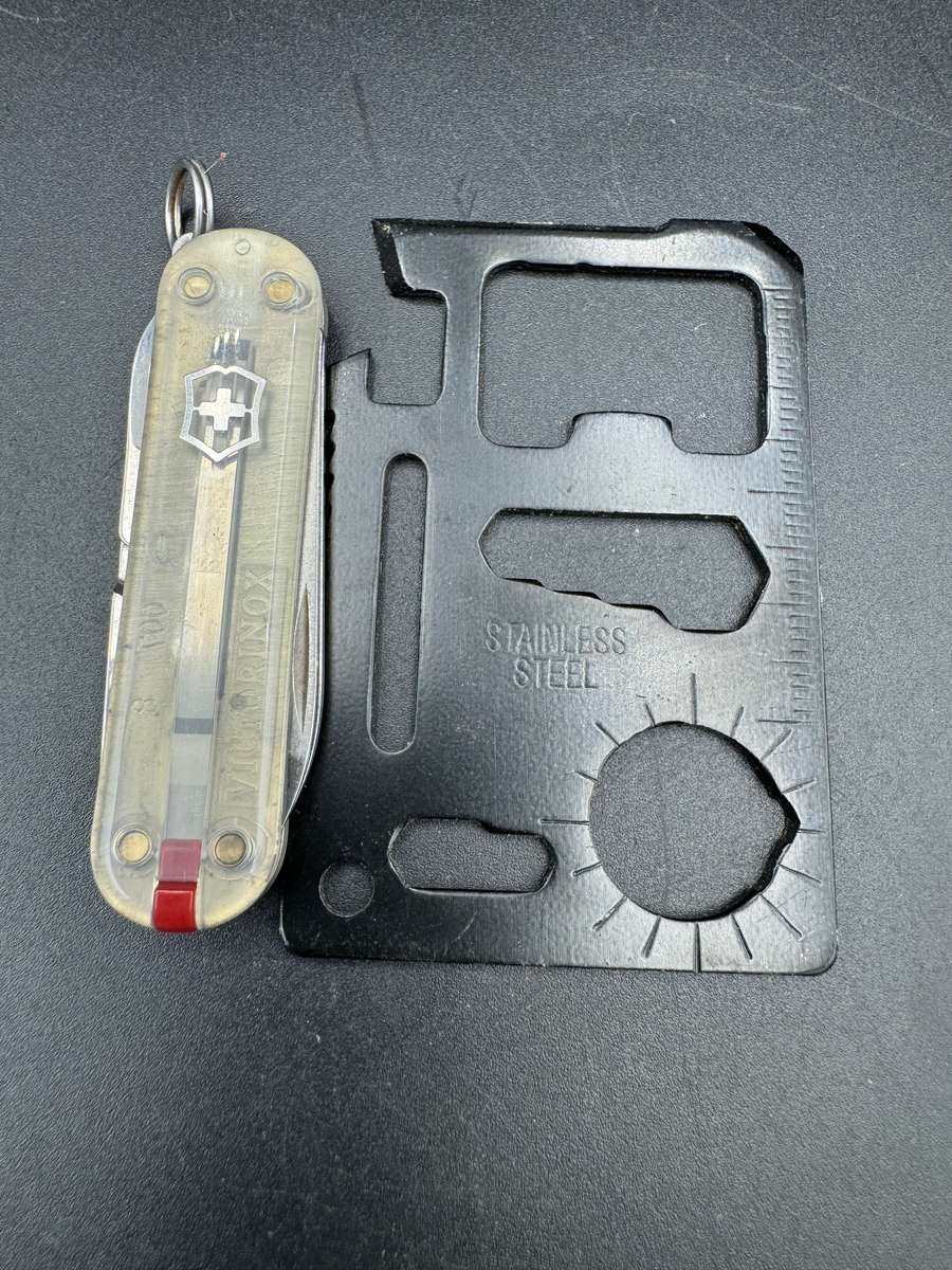 Victorinox Classic Colours Grey Trans  58mm