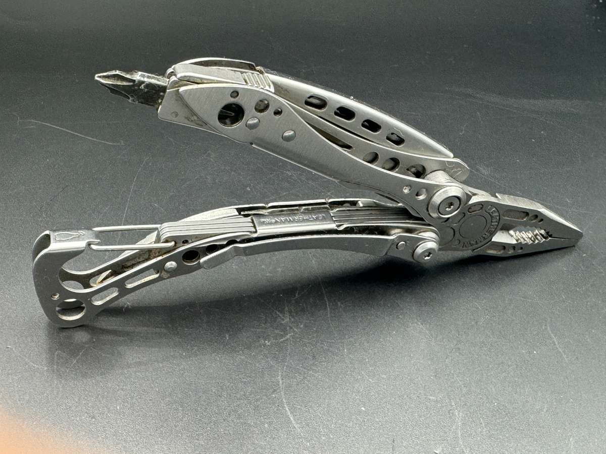 Leatherman Skeletool