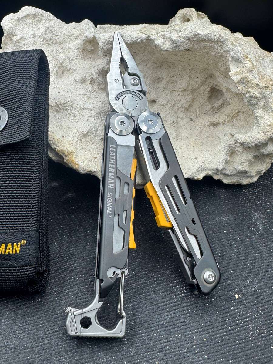 Leatherman Signal