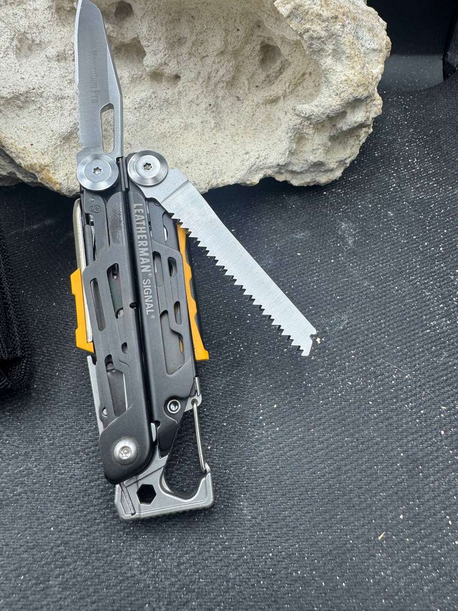 Leatherman Signal