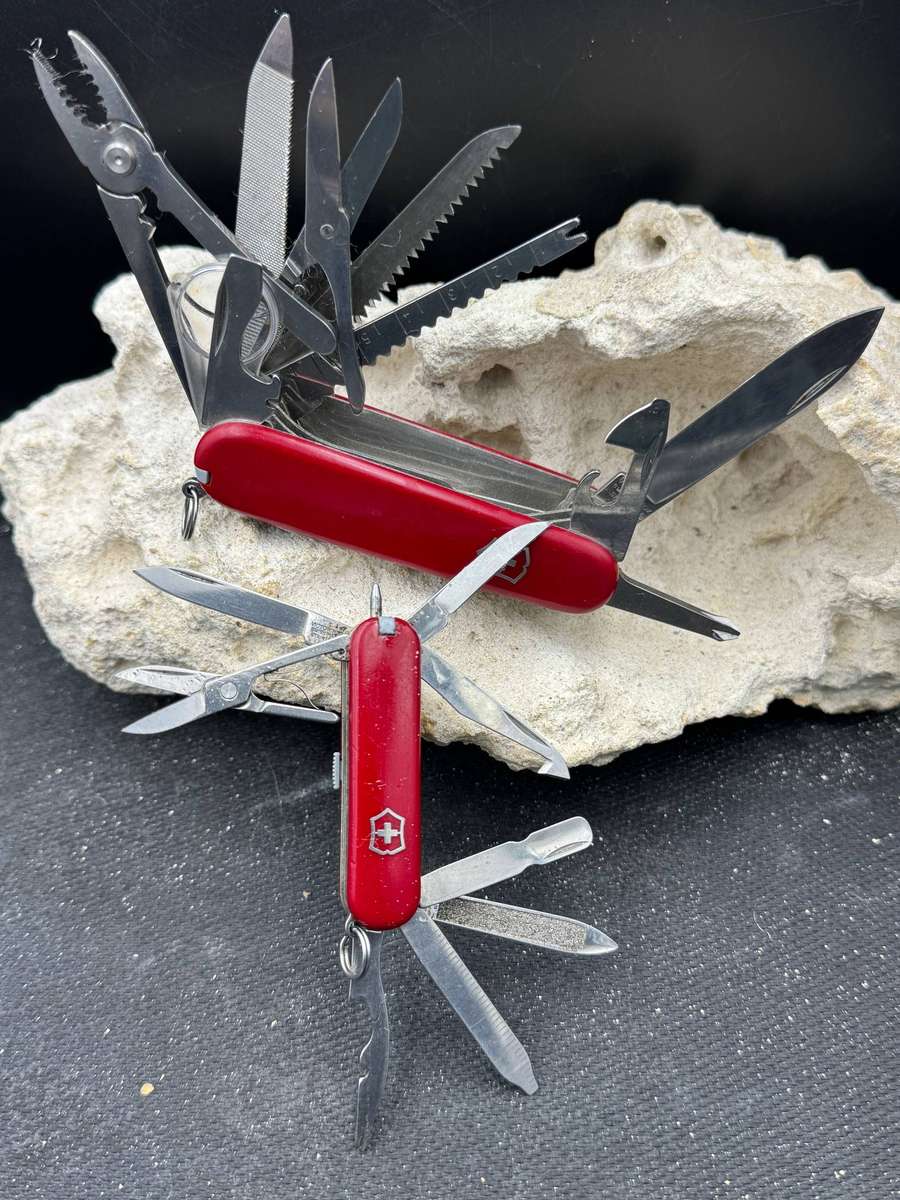 Victorinox Swiss Champ + Mini Champ