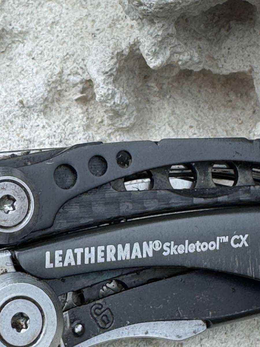 Leatherman Skeletool CX Carbon Fiber
