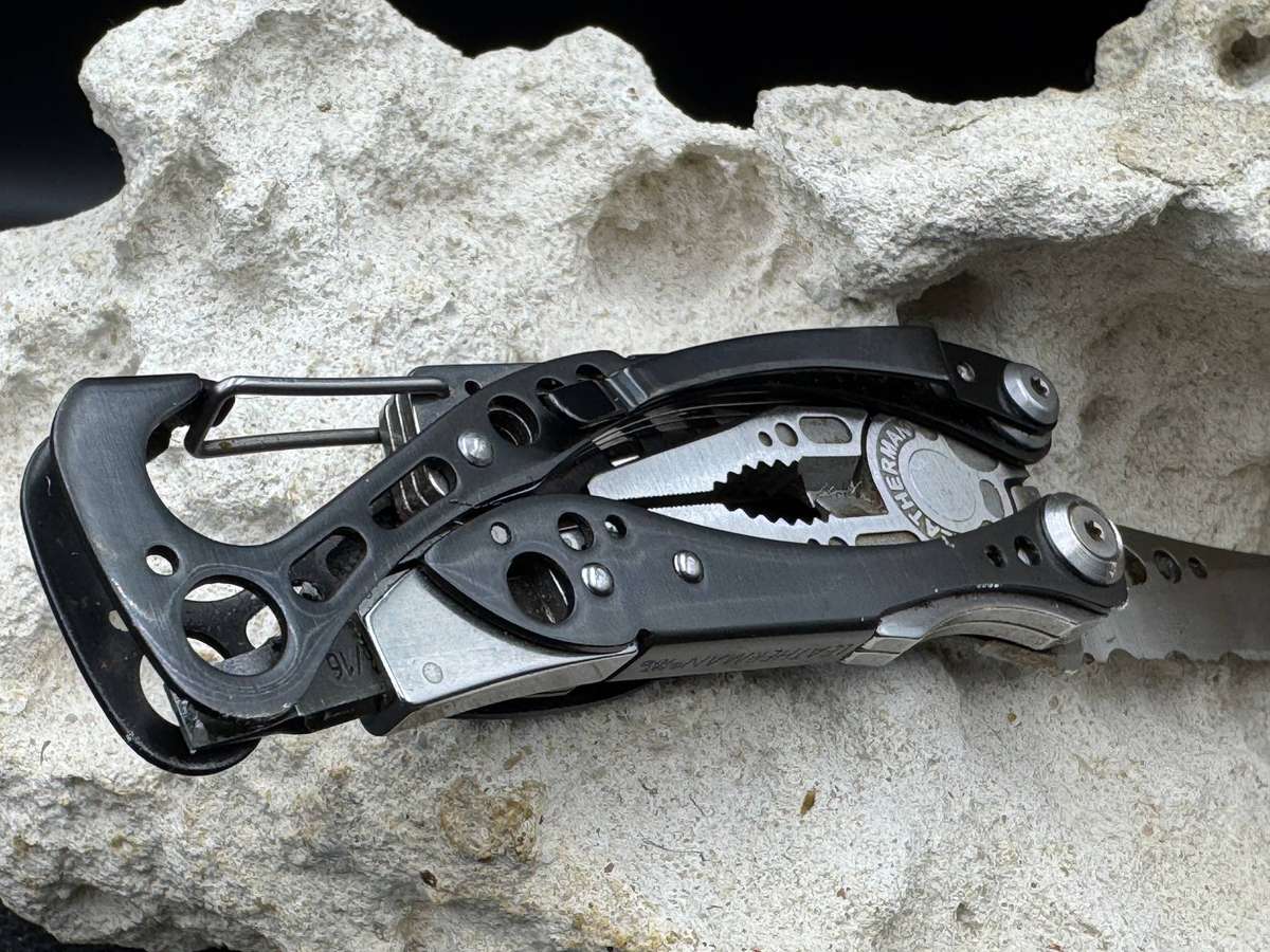 Leatherman Skeletool CX Carbon Fiber