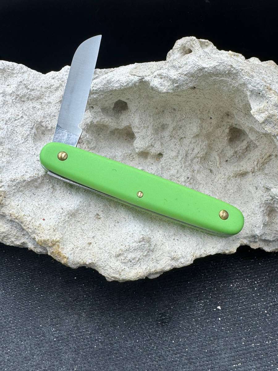 Victorinox Floral Green Knife 100mm