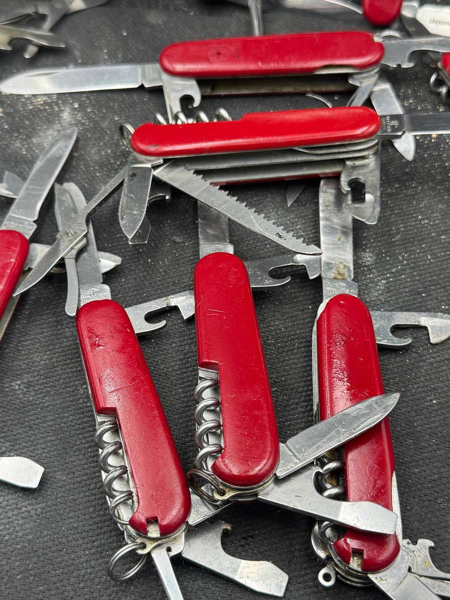 Victorinox Job Lot ( 25  knives)