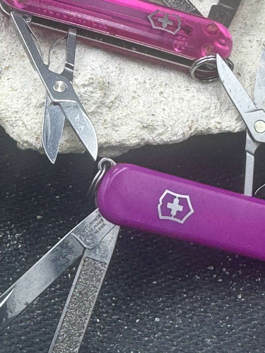 Victorinox Classic Pretty in Pink  x 3