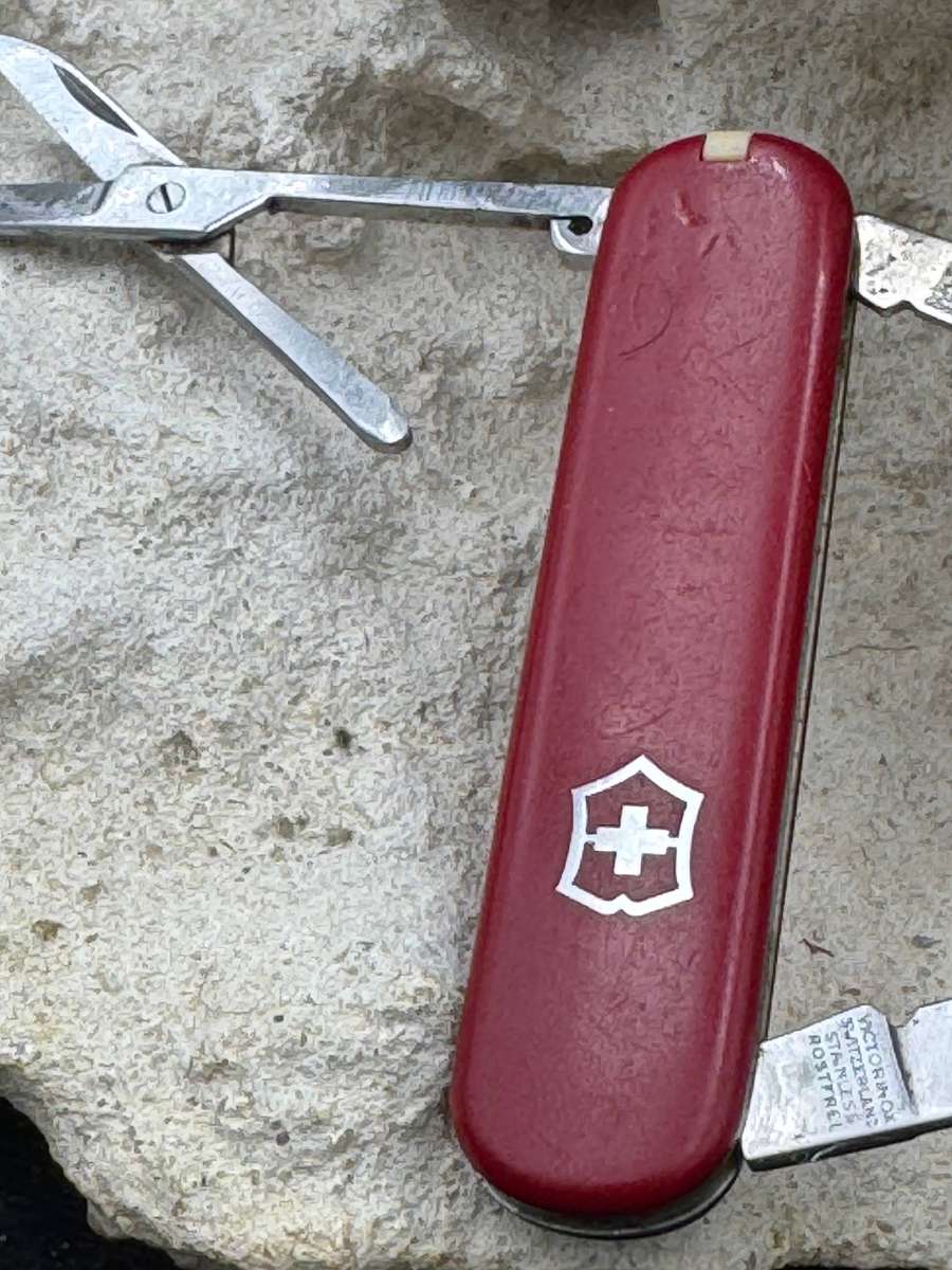 Victorinox Ambassador 74mm ( discontinued model )