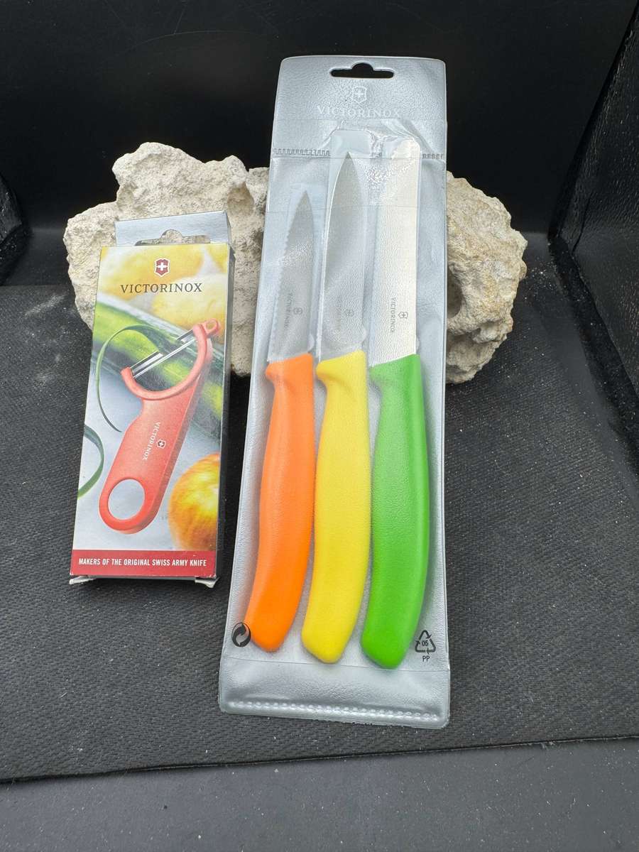 Victorinox 3 Piece set + Peeler