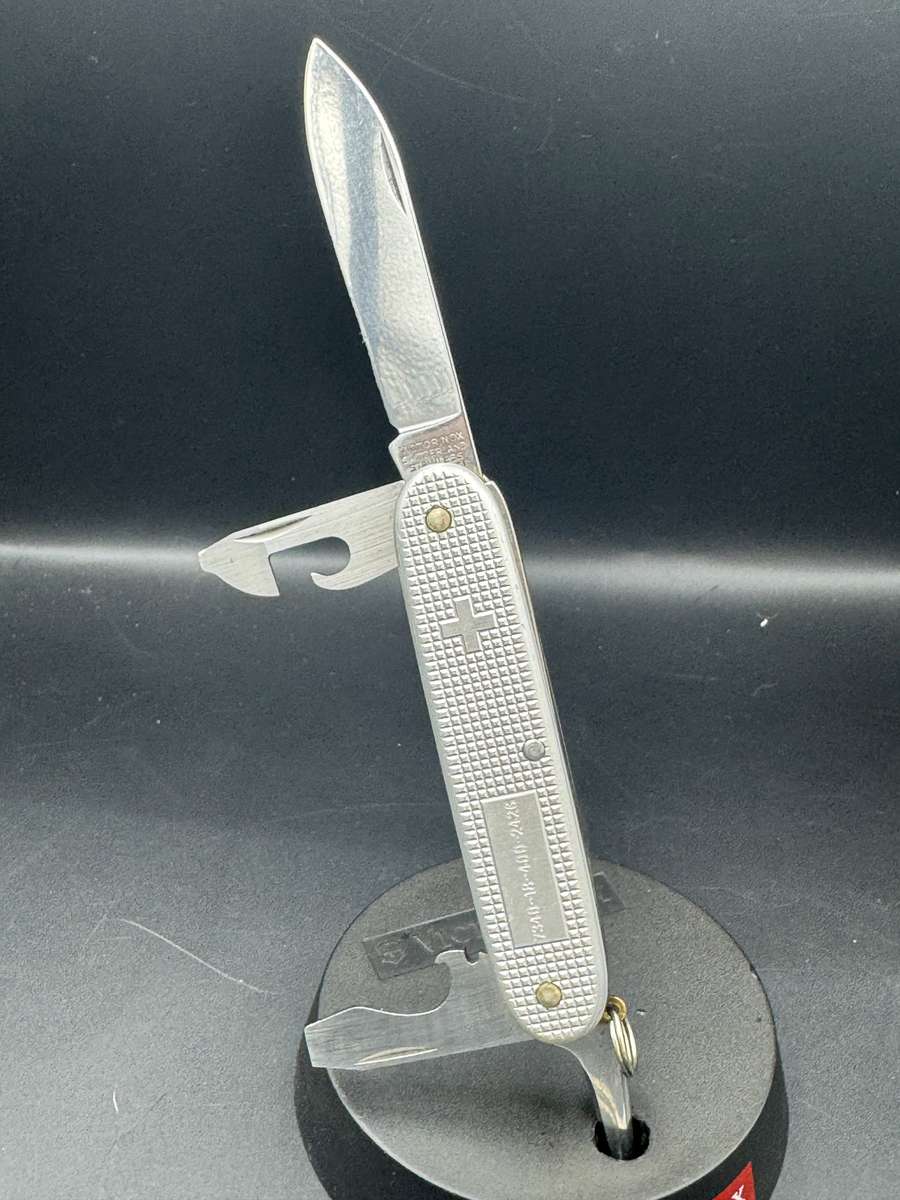 Victorinox NATO 7340-18-400-2425