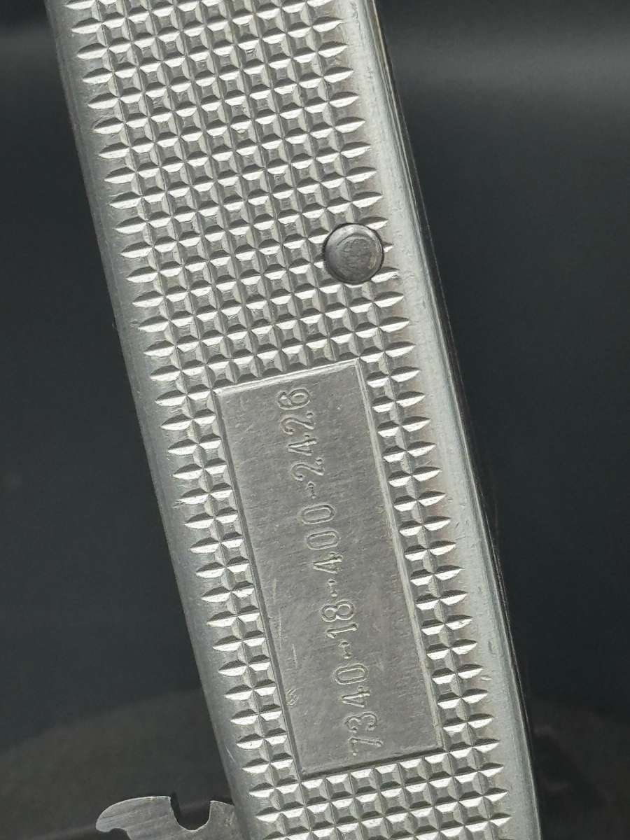 Victorinox NATO 7340-18-400-2425