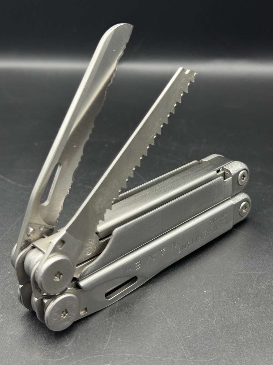 Leatherman Wave 1st Gen (0101 Date Stamp)