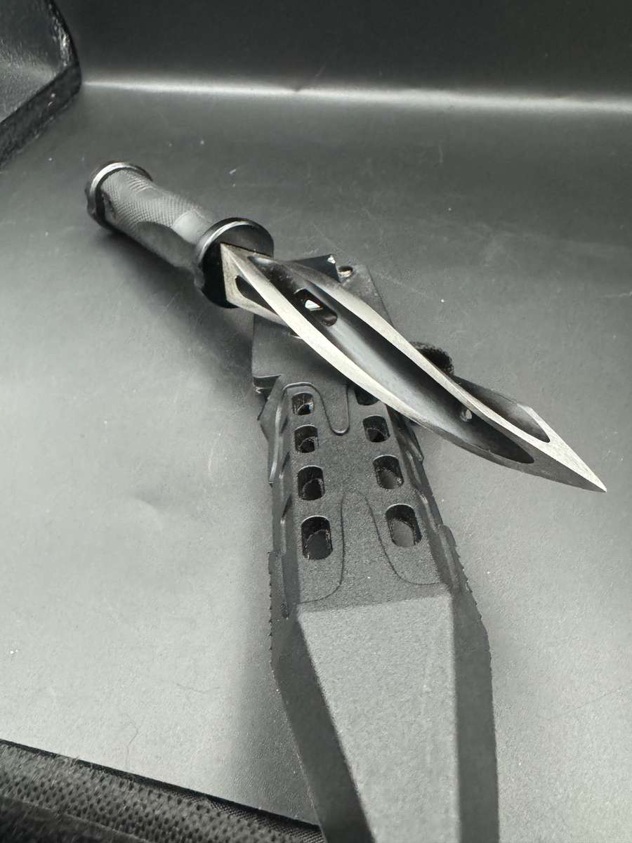 United Cutlery Cyclone Boot Knife With Custom Vortec Sheath UC3287