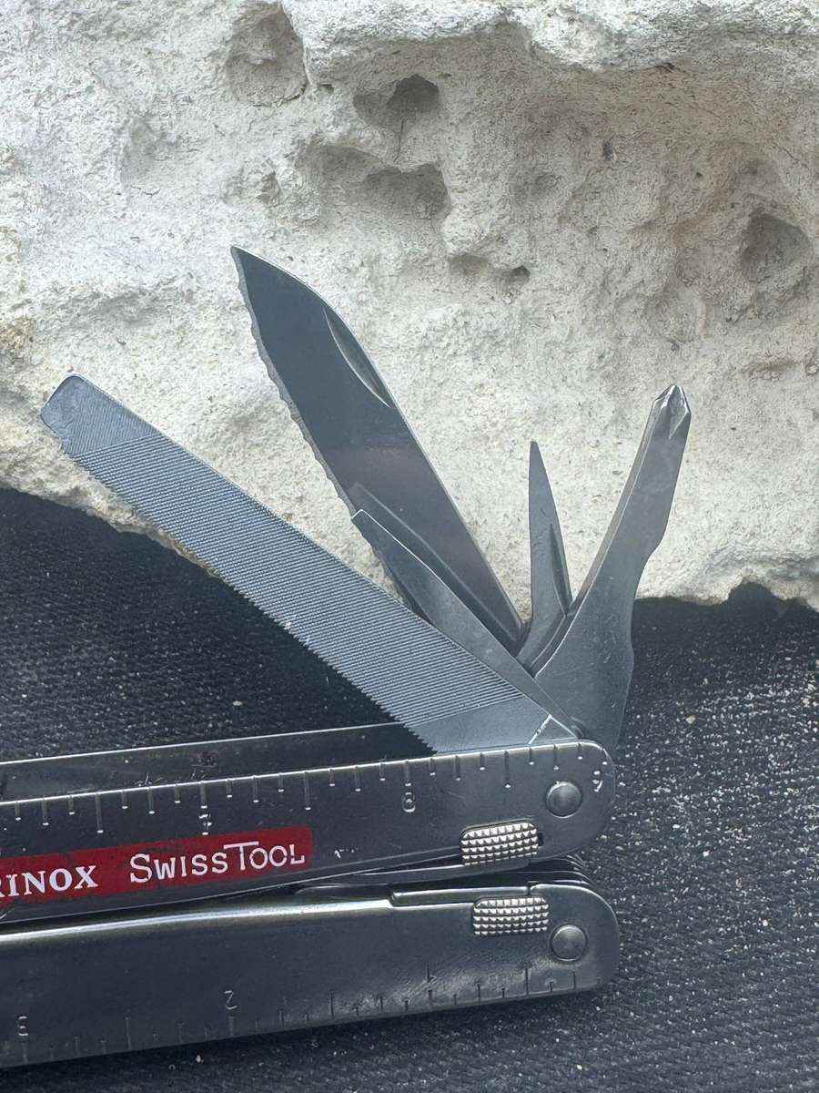 Victorinox Swiss Tool