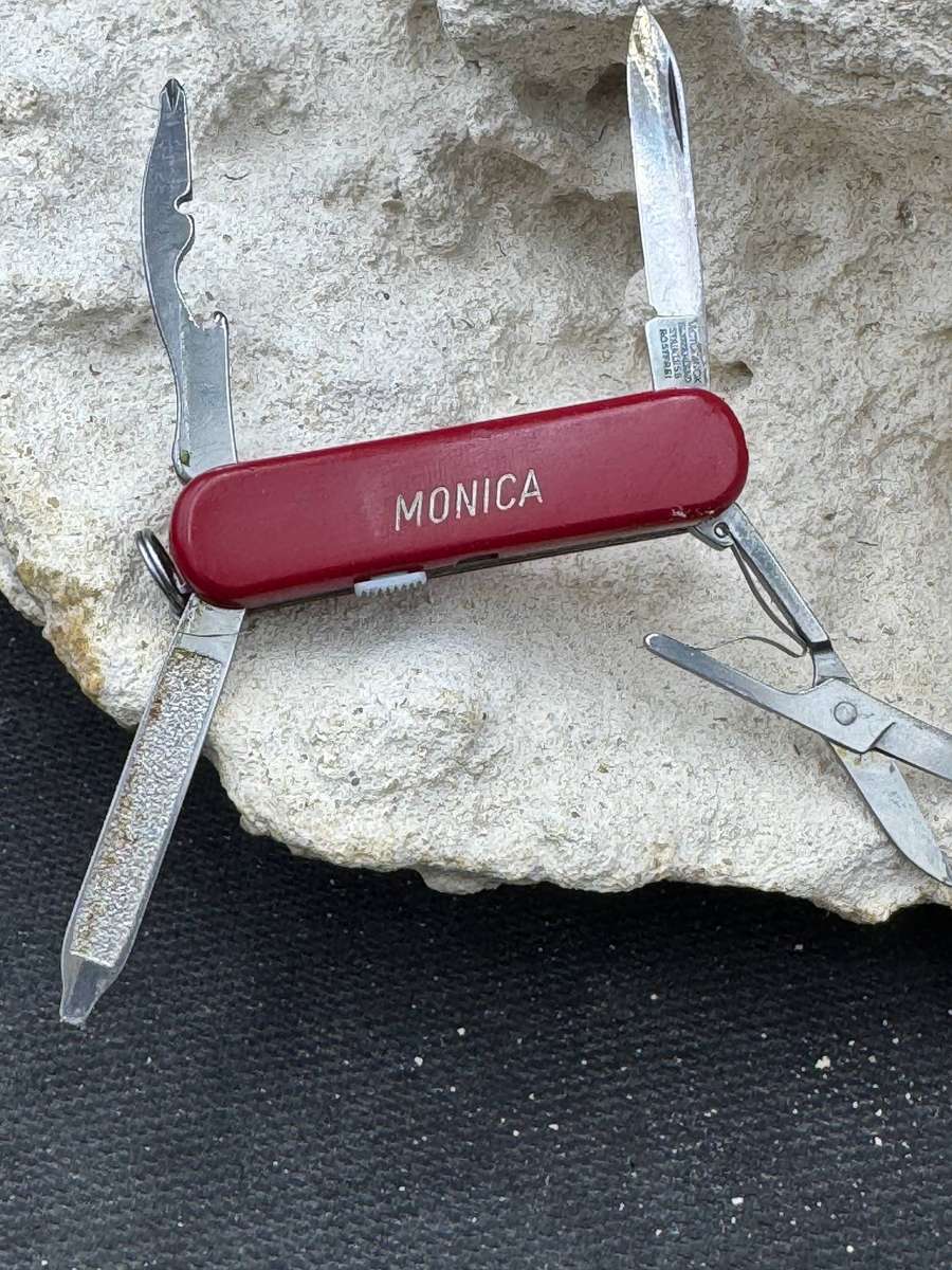Victorinox Midnite Manager LED Light Red 58mm