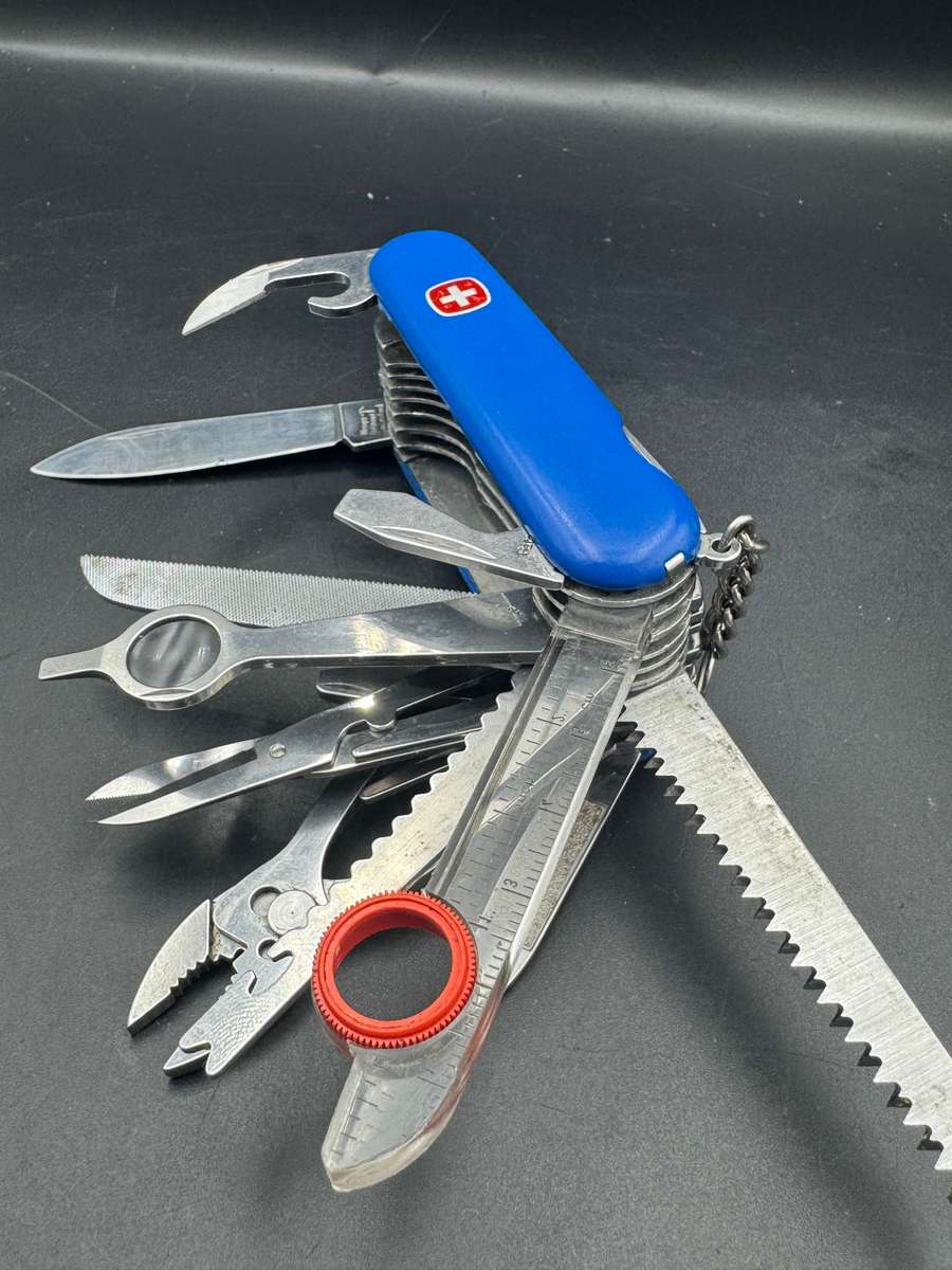 Wenger Toolchest Plus