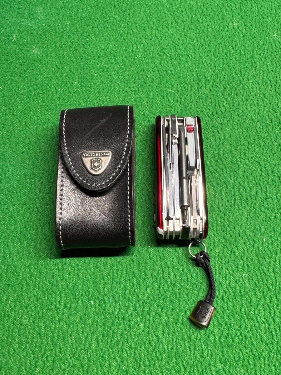 Victorinox CyberTool L With Fold-Out Bit Case - Transparent Red, 91mm