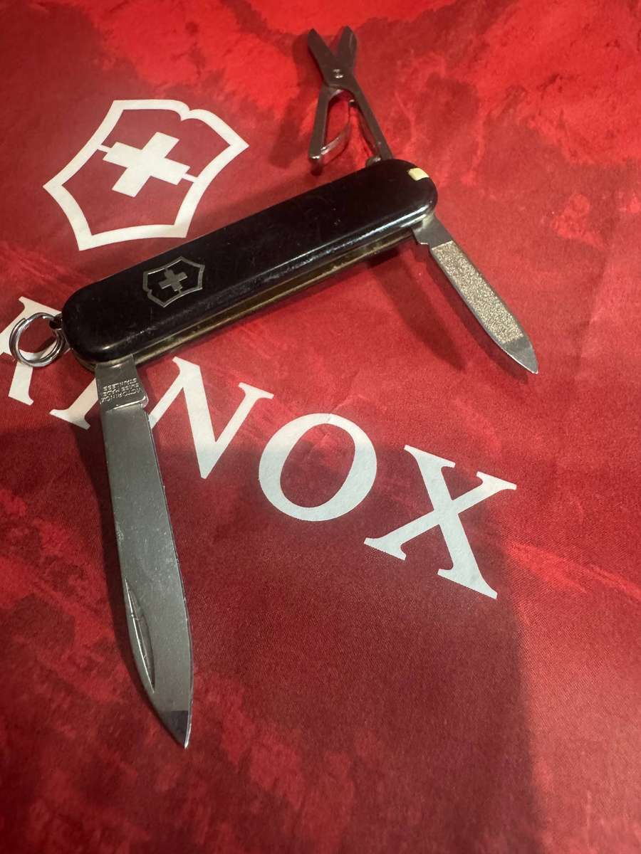 Victorinox Ambassador 74mm ( discontinued model )