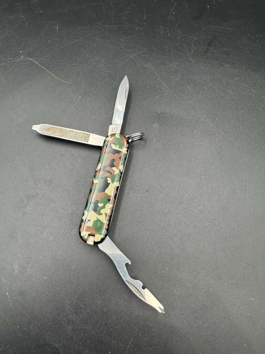 Victorinox Rally Camo